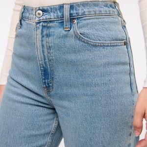 Abercrombie Curve Love Ultra High Rise 90s Straight Jean